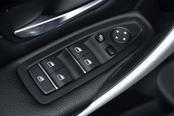 BMW 3 Serie Touring 320i M Sport Automaat 184 PK | Pano-dak | CarPlay | Camera | Leder | Stoelverwarming | Cruise | Pdc | Led |