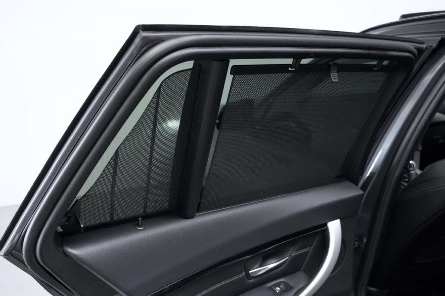 BMW 3 Serie Touring 320i M Sport Automaat 184 PK | Pano-dak | CarPlay | Camera | Leder | Stoelverwarming | Cruise | Pdc | Led |