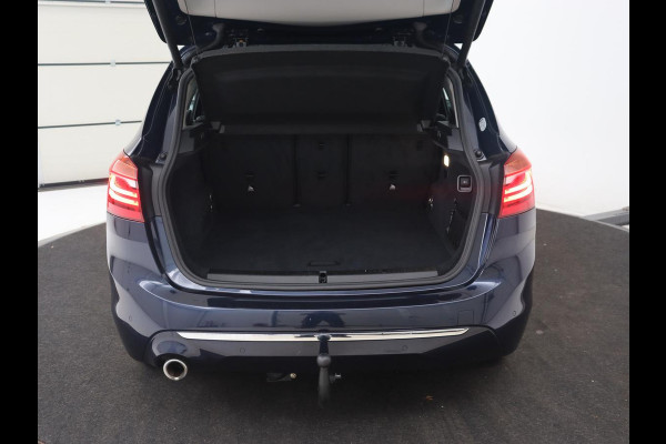 BMW 2 Serie Active Tourer 225xe iPerformance High Executive | Trekhaak | Cruise Control | Leder | Automaat | Stoelverwarming | Navigatie | PDC | Bluetooth | LMV 17 inch | PHEV