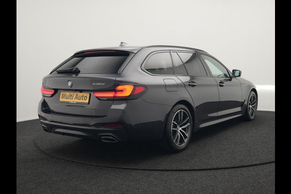 BMW 5 Serie Touring 530e M Sport Plug In Hybrid 293pk Dealer O.H PHEV | Head Up | 360 Camera | Laser LED |  Alcantara Sportstoelen Verwarmd | Blis | Apple Carplay | M Sportstuur | Navigatie | Virtual | DAB |
