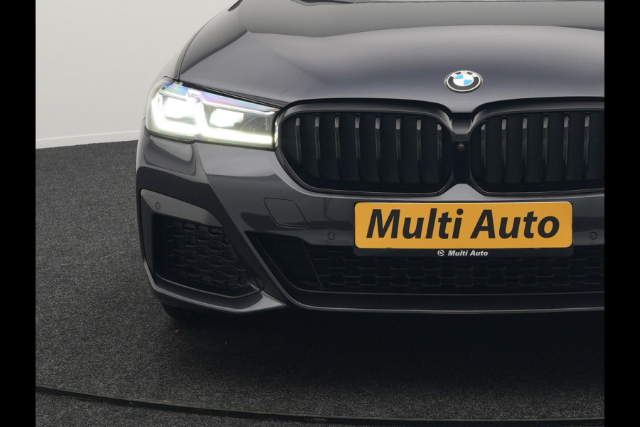 BMW 5 Serie Touring 530e M Sport Plug In Hybrid 293pk Dealer O.H PHEV | Head Up | 360 Camera | Laser LED |  Alcantara Sportstoelen Verwarmd | Blis | Apple Carplay | M Sportstuur | Navigatie | Virtual | DAB |