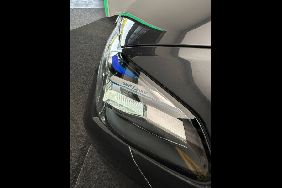 BMW 5 Serie Touring 530e M Sport Plug In Hybrid 293pk Dealer O.H PHEV | Head Up | 360 Camera | Laser LED |  Alcantara Sportstoelen Verwarmd | Blis | Apple Carplay | M Sportstuur | Navigatie | Virtual | DAB |