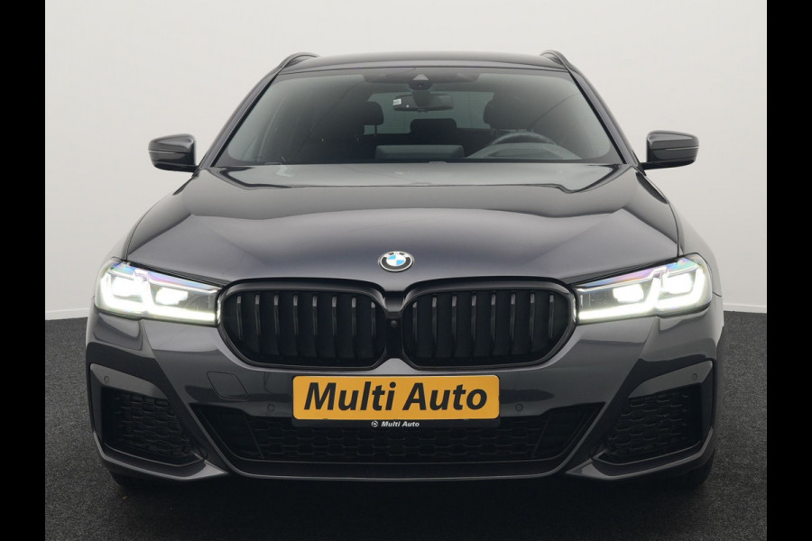 BMW 5 Serie Touring 530e M Sport Plug In Hybrid 293pk Dealer O.H PHEV | Head Up | 360 Camera | Laser LED |  Alcantara Sportstoelen Verwarmd | Blis | Apple Carplay | M Sportstuur | Navigatie | Virtual | DAB |