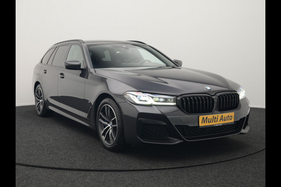 BMW 5 Serie Touring 530e M Sport Plug In Hybrid 293pk Dealer O.H PHEV | Head Up | 360 Camera | Laser LED |  Alcantara Sportstoelen Verwarmd | Blis | Apple Carplay | M Sportstuur | Navigatie | Virtual | DAB |