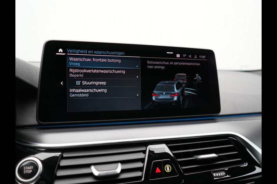 BMW 5 Serie Touring 530e M Sport Plug In Hybrid 293pk Dealer O.H PHEV | Head Up | 360 Camera | Laser LED |  Alcantara Sportstoelen Verwarmd | Blis | Apple Carplay | M Sportstuur | Navigatie | Virtual | DAB |