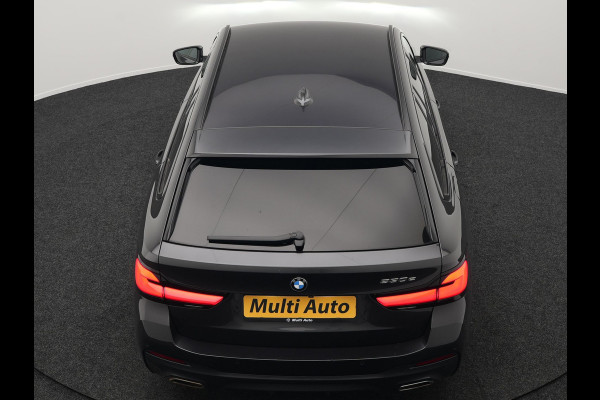 BMW 5 Serie Touring 530e M Sport Plug In Hybrid 293pk Dealer O.H PHEV | Head Up | 360 Camera | Laser LED |  Alcantara Sportstoelen Verwarmd | Blis | Apple Carplay | M Sportstuur | Navigatie | Virtual | DAB |