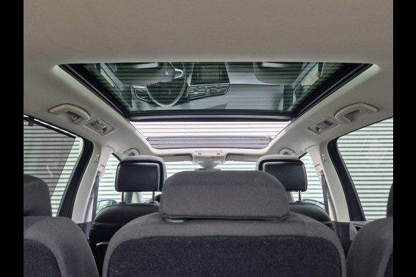Volkswagen Touran 1.5 TSI 7p Autom,Panorama,airco,adap cruise,nav/camera,wegkl. trekhaak,stoelverwarming,standkachel,