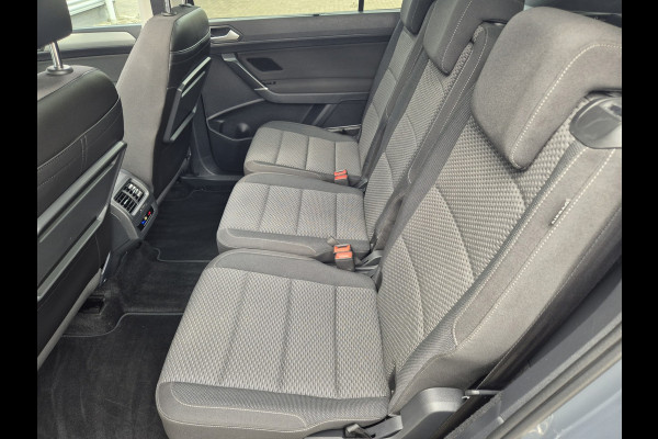 Volkswagen Touran 1.5 TSI 7p Autom,Panorama,airco,adap cruise,nav/camera,wegkl. trekhaak,stoelverwarming,standkachel,