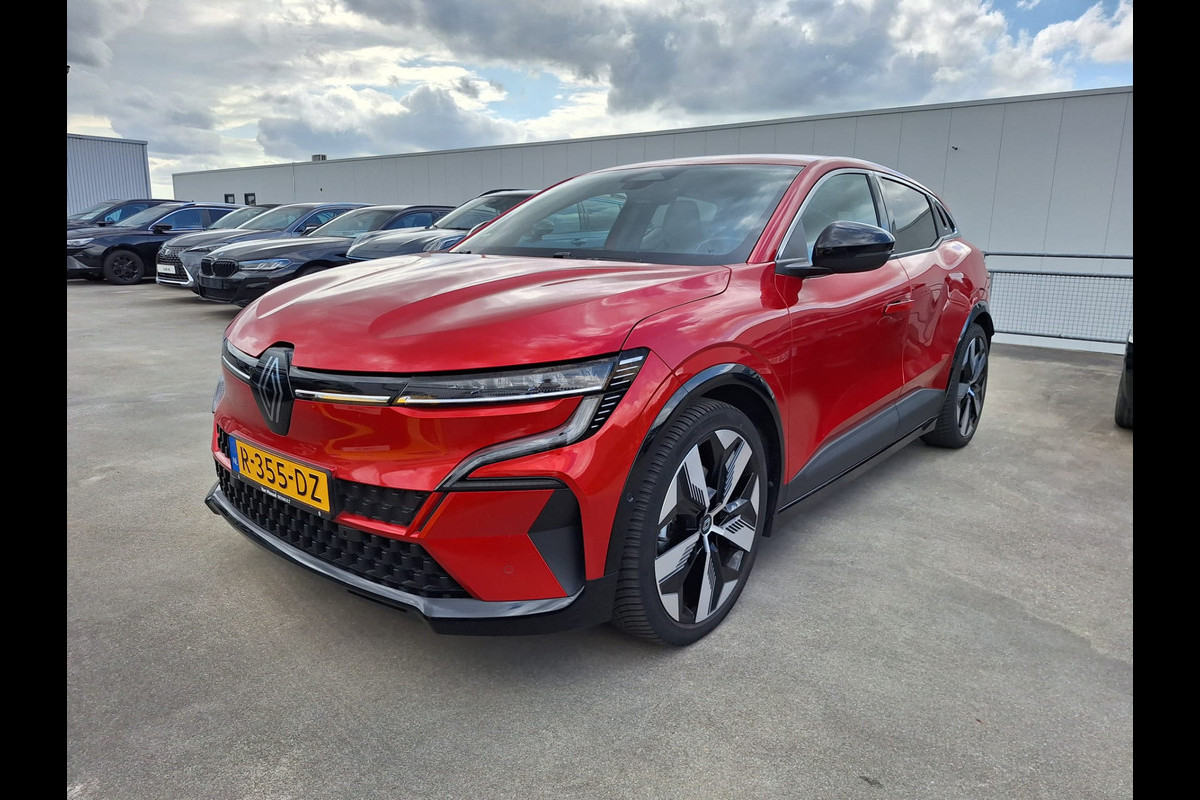 Renault Mégane E-Tech EV60 Optimum Charge Iconic | Camera | Apple Carplay | Meer foto's volgen!
