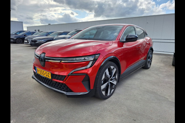 Renault Mégane E-Tech EV60 Optimum Charge Iconic | Camera | Apple Carplay | Meer foto's volgen!