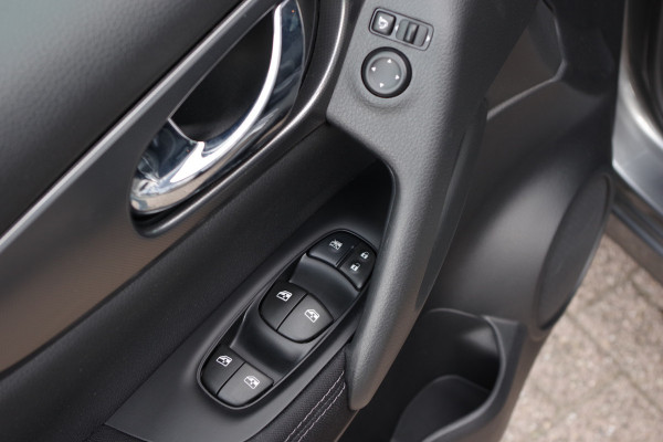 Nissan QASHQAI 1.2 115 PK N-Connecta, Panoramadak, Cruise Control, Climate Control, 360 Camera, Keyless