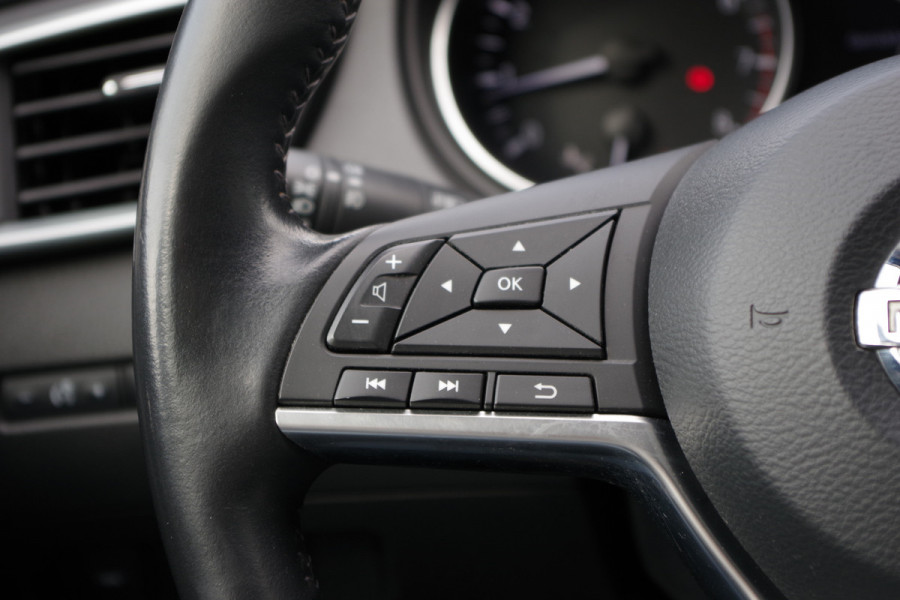 Nissan QASHQAI 1.2 115 PK N-Connecta, Panoramadak, Cruise Control, Climate Control, 360 Camera, Keyless
