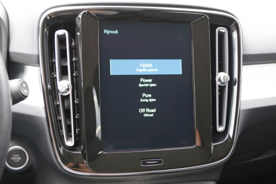 Volvo XC40 1.5 T4 Recharge Inscription Expression, Climate Control, Lane-Assist, Camera