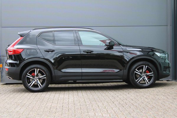 Volvo XC40 1.5 T3 R-Design | Trekhaak | Navigatie | Cruise Control | Stoelverwarming