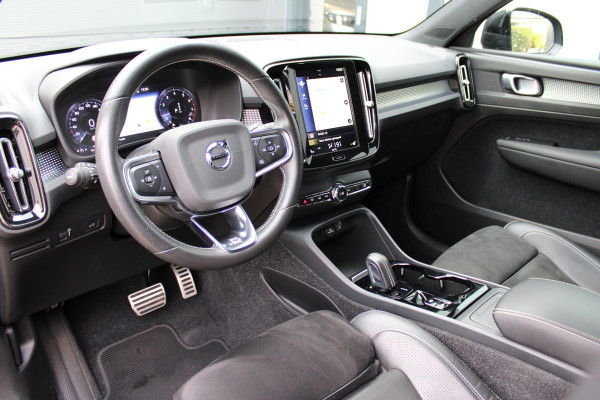 Volvo XC40 1.5 T3 R-Design | Trekhaak | Navigatie | Cruise Control | Stoelverwarming