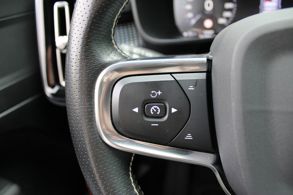 Volvo XC40 1.5 T3 R-Design | Trekhaak | Navigatie | Cruise Control | Stoelverwarming