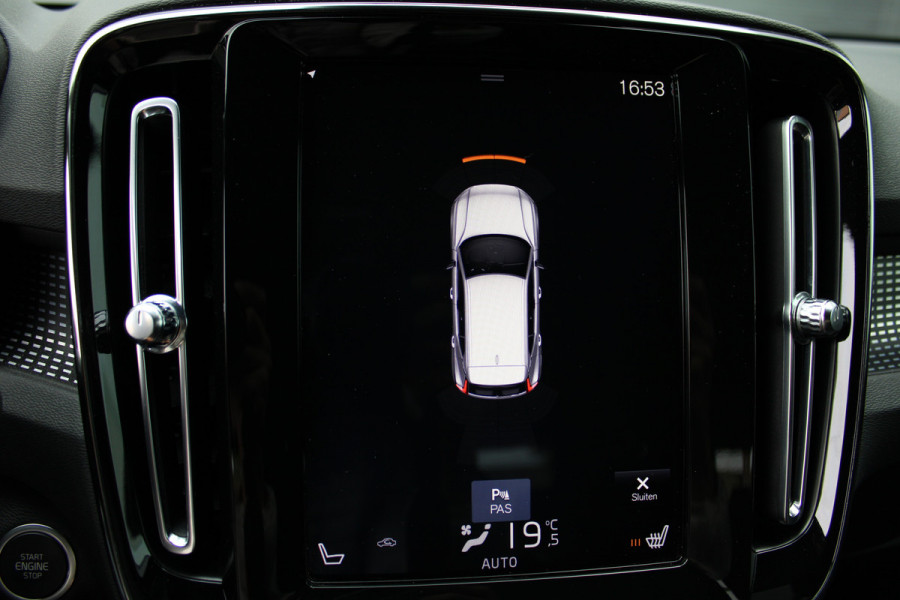 Volvo XC40 1.5 T3 R-Design | Trekhaak | Navigatie | Cruise Control | Stoelverwarming