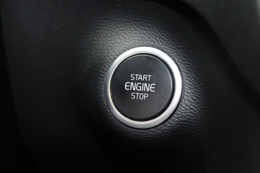 Volvo XC40 1.5 T3 R-Design | Trekhaak | Navigatie | Cruise Control | Stoelverwarming