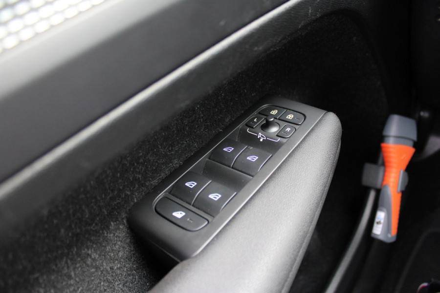 Volvo XC40 1.5 T3 R-Design | Trekhaak | Navigatie | Cruise Control | Stoelverwarming