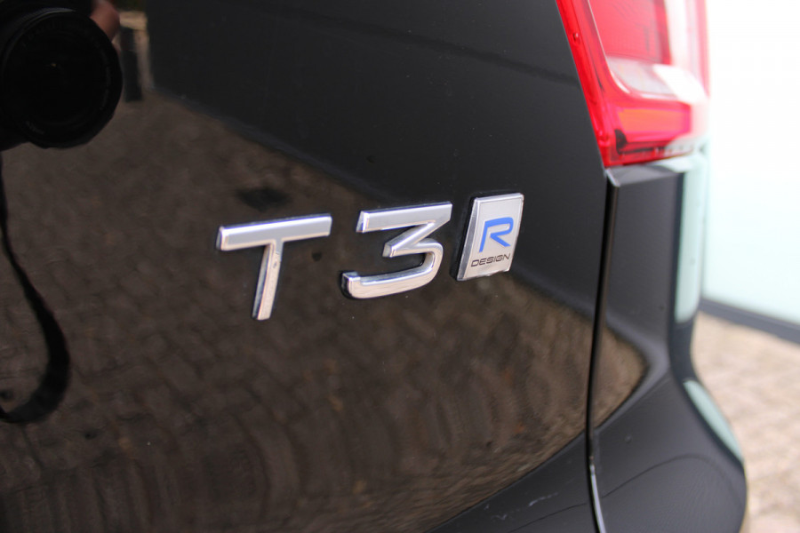 Volvo XC40 1.5 T3 R-Design | Trekhaak | Navigatie | Cruise Control | Stoelverwarming