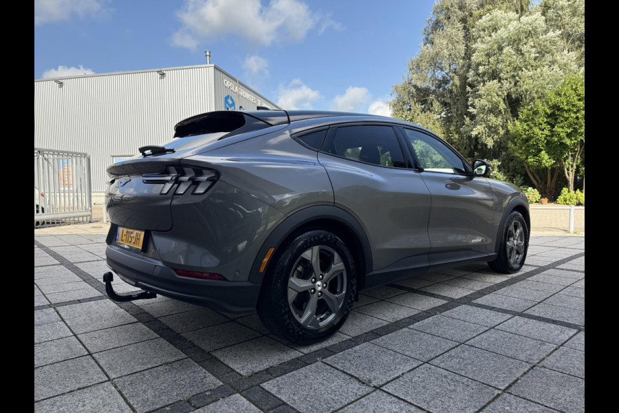 Ford Mustang Mach-E Extended RWD 98 kWh | Trekhaak | Panorama | B&O Sound | 360 Camera | Navi |