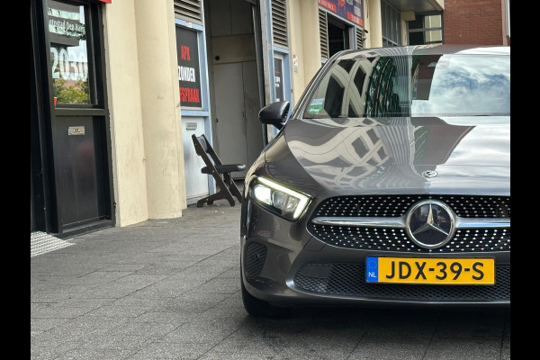Mercedes-Benz A-Klasse 200 Premium Automaat Leer Navi