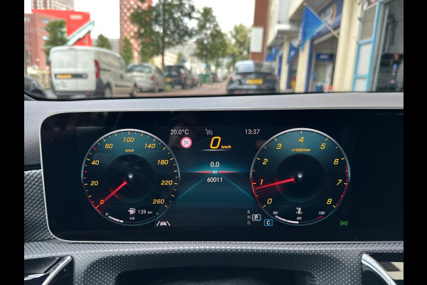 Mercedes-Benz A-Klasse 200 Premium Automaat Leer Navi