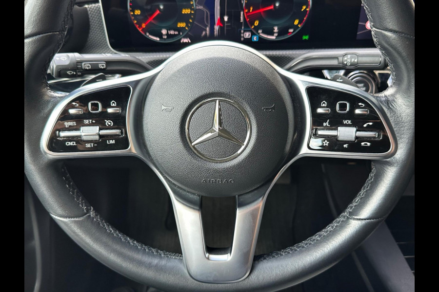 Mercedes-Benz A-Klasse 200 Premium Automaat Leer Navi