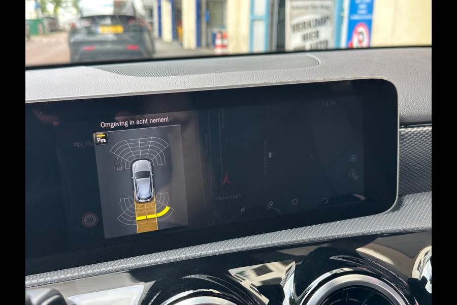 Mercedes-Benz A-Klasse 200 Premium Automaat Leer Navi