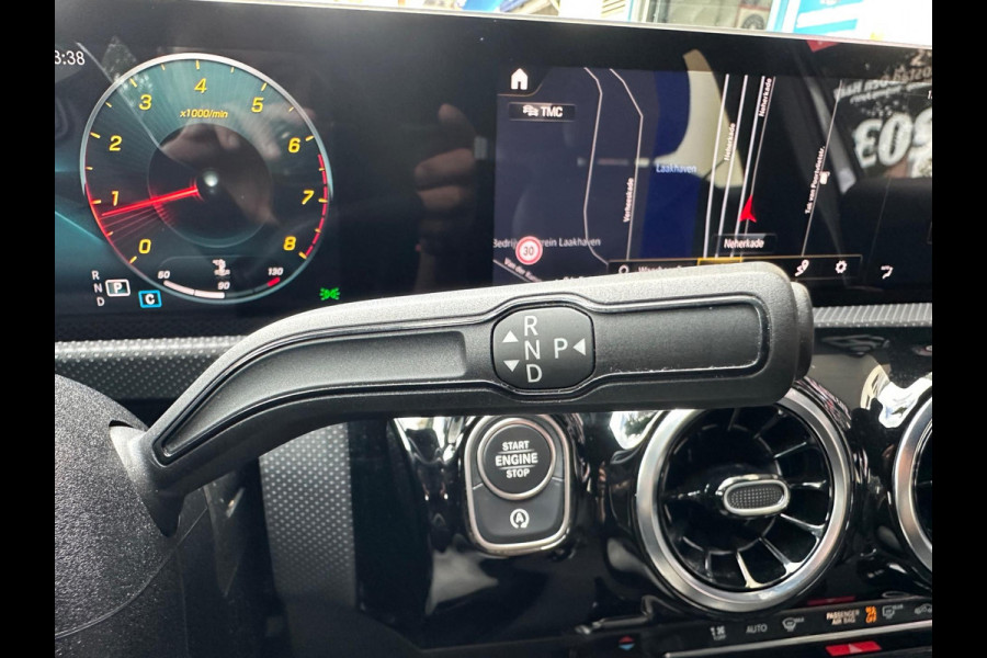 Mercedes-Benz A-Klasse 200 Premium Automaat Leer Navi