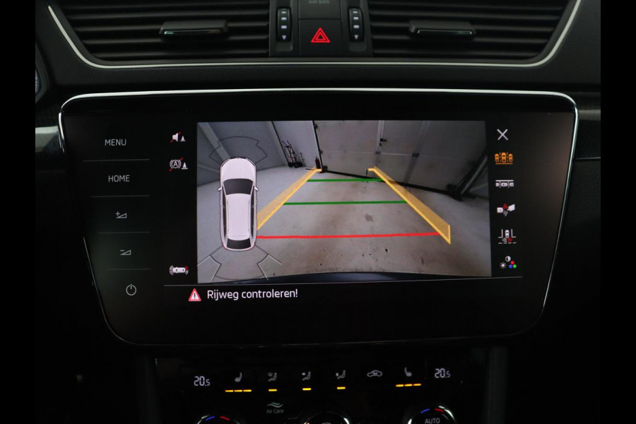 Škoda Superb Combi 2.0 TDI 4x4 Sportline Business | Panoramadak | Adaptive Cruise | Memory | Navigatie | Carplay | Camera | Alcantara | LED | Stoel & Stuurverwarming
