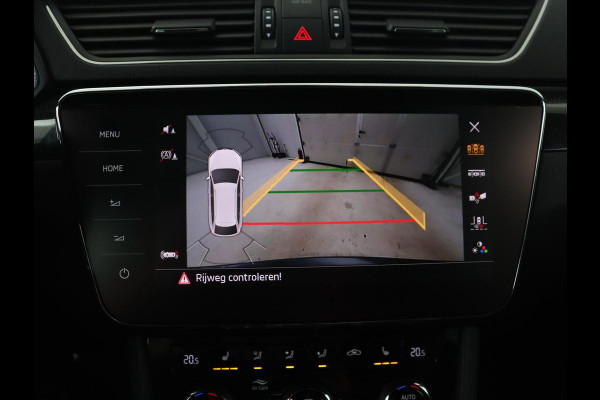 Škoda Superb Combi 2.0 TDI 4x4 Sportline Business | Panoramadak | Adaptive Cruise | Memory | Navigatie | Carplay | Camera | Alcantara | LED | Stoel & Stuurverwarming
