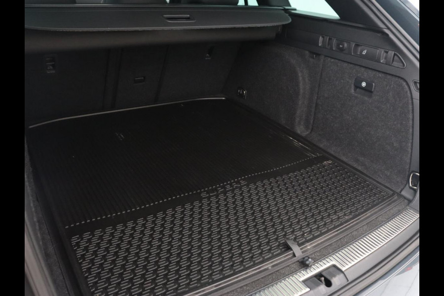 Škoda Superb Combi 2.0 TDI 4x4 Sportline Business | Panoramadak | Adaptive Cruise | Memory | Navigatie | Carplay | Camera | Alcantara | LED | Stoel & Stuurverwarming