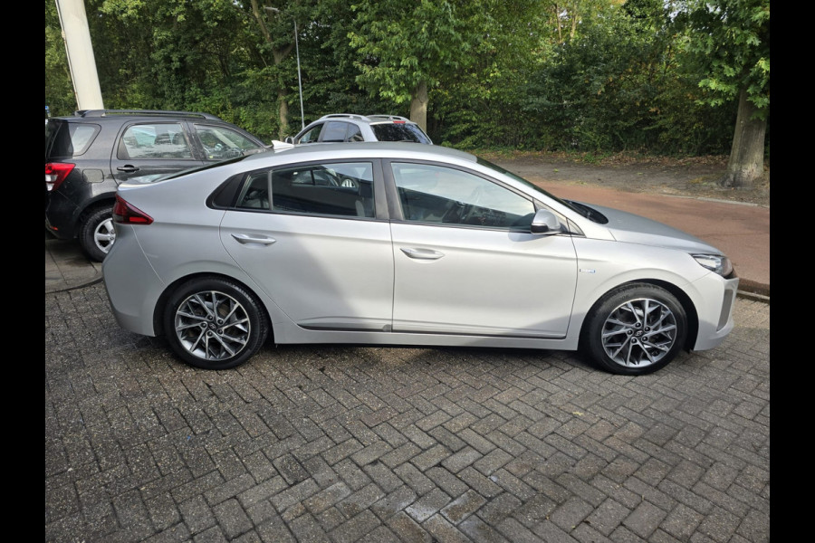 Hyundai IONIQ 1.6 GDi Comfort | 2E EIGENAAR | 12MND GARANTIE | AUTOMAAT | STOEL-STUUR VERWARMING