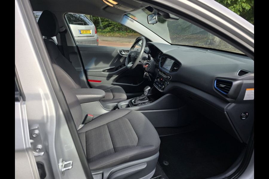 Hyundai IONIQ 1.6 GDi Comfort | 2E EIGENAAR | 12MND GARANTIE | AUTOMAAT | STOEL-STUUR VERWARMING