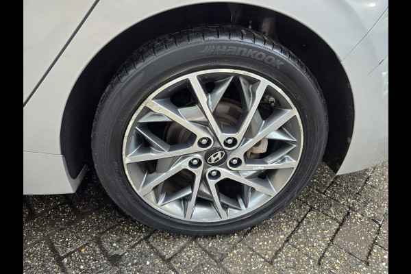 Hyundai IONIQ 1.6 GDi Comfort | 2E EIGENAAR | 12MND GARANTIE | AUTOMAAT | STOEL-STUUR VERWARMING