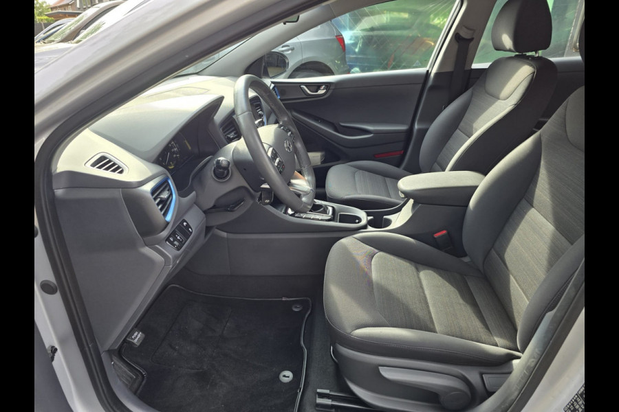 Hyundai IONIQ 1.6 GDi Comfort | 2E EIGENAAR | 12MND GARANTIE | AUTOMAAT | STOEL-STUUR VERWARMING