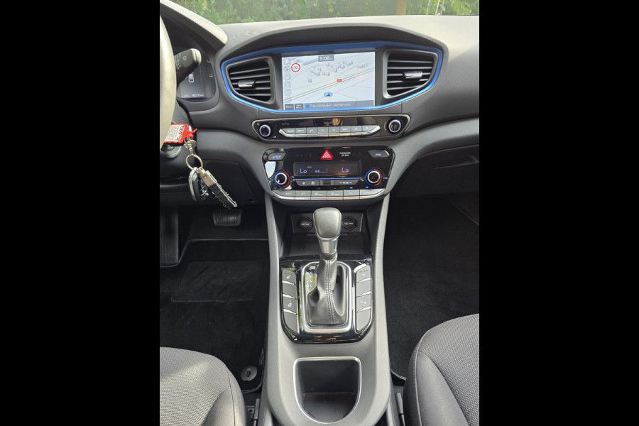 Hyundai IONIQ 1.6 GDi Comfort | 2E EIGENAAR | 12MND GARANTIE | AUTOMAAT | STOEL-STUUR VERWARMING