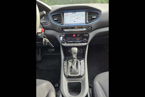 Hyundai IONIQ 1.6 GDi Comfort | 2E EIGENAAR | 12MND GARANTIE | AUTOMAAT | STOEL-STUUR VERWARMING