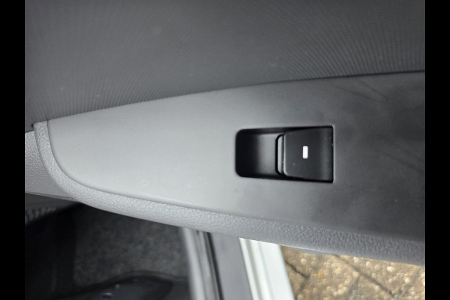 Hyundai IONIQ 1.6 GDi Comfort | 2E EIGENAAR | 12MND GARANTIE | AUTOMAAT | STOEL-STUUR VERWARMING