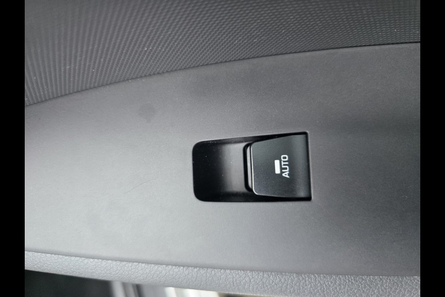 Hyundai IONIQ 1.6 GDi Comfort | 2E EIGENAAR | 12MND GARANTIE | AUTOMAAT | STOEL-STUUR VERWARMING