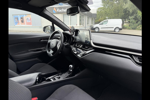 Toyota C-HR 1.8 Aut. Hybrid Style | Navi | Camera | Stoel Verwarming | Dealer OH |