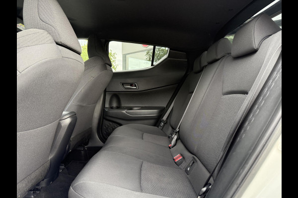 Toyota C-HR 1.8 Aut. Hybrid Style | Navi | Camera | Stoel Verwarming | Dealer OH |