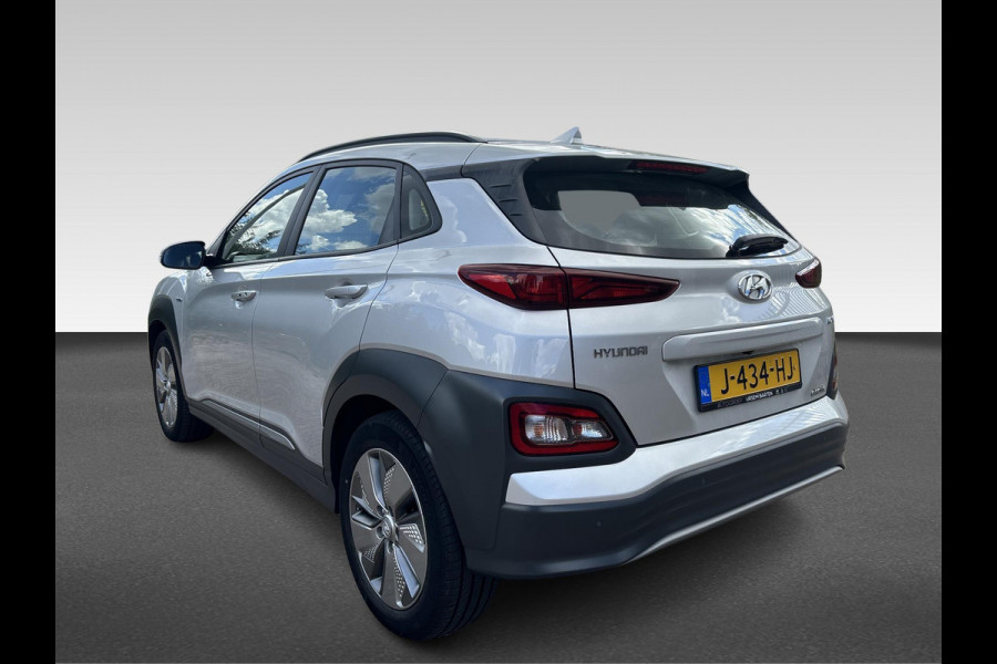 Hyundai Kona EV Comfort 64 kWh Navigatie | Apple Carplay | Android Auto.