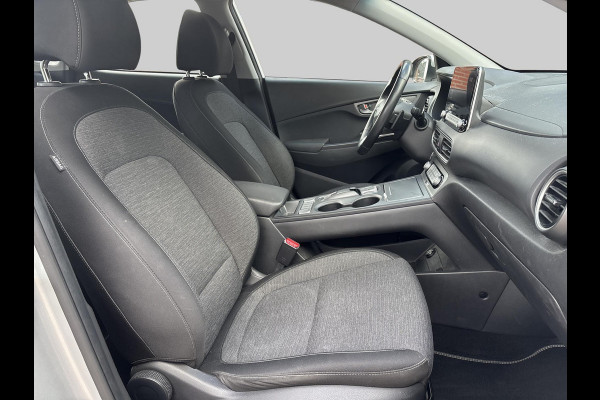 Hyundai Kona EV Comfort 64 kWh Navigatie | Apple Carplay | Android Auto.
