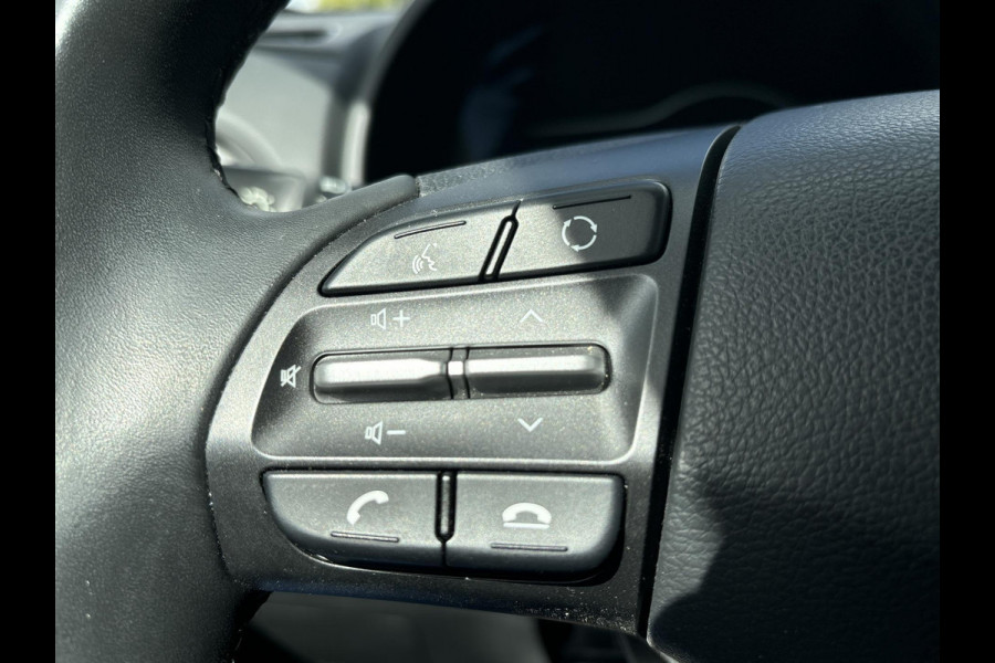 Hyundai Kona EV Comfort 64 kWh Navigatie | Apple Carplay | Android Auto.