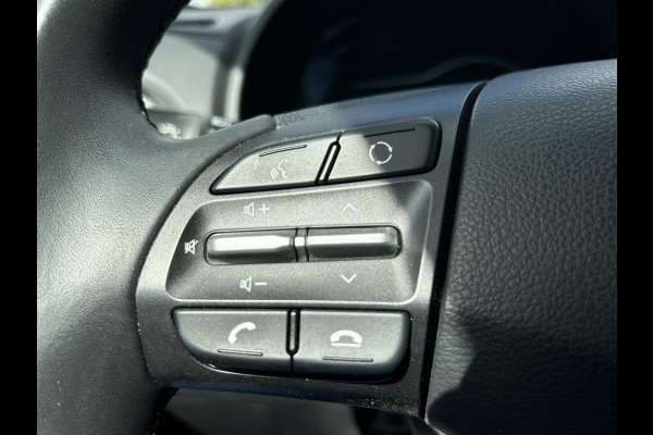 Hyundai Kona EV Comfort 64 kWh Navigatie | Apple Carplay | Android Auto.