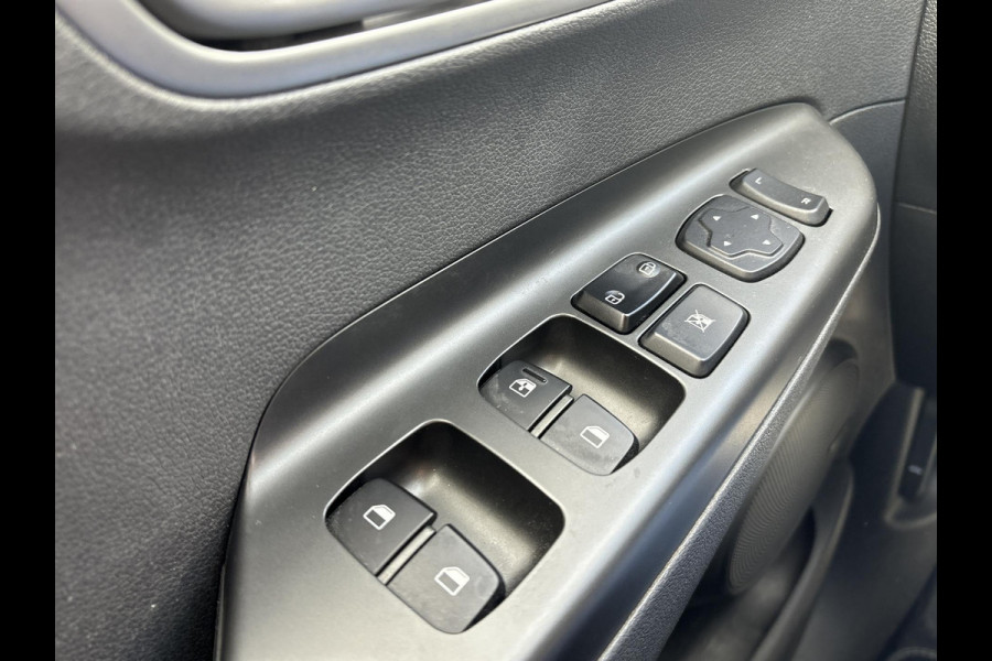 Hyundai Kona EV Comfort 64 kWh Navigatie | Apple Carplay | Android Auto.