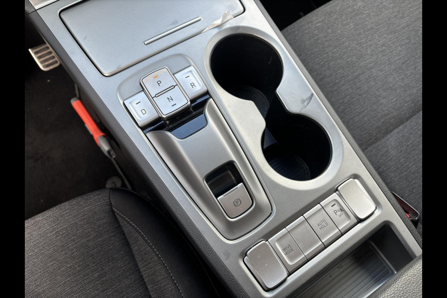Hyundai Kona EV Comfort 64 kWh Navigatie | Apple Carplay | Android Auto.