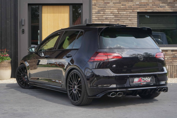 Volkswagen Golf 7.5 R 4Motion 2.0 TSI Pano/DCC/Dynaudio/OZ/VOL